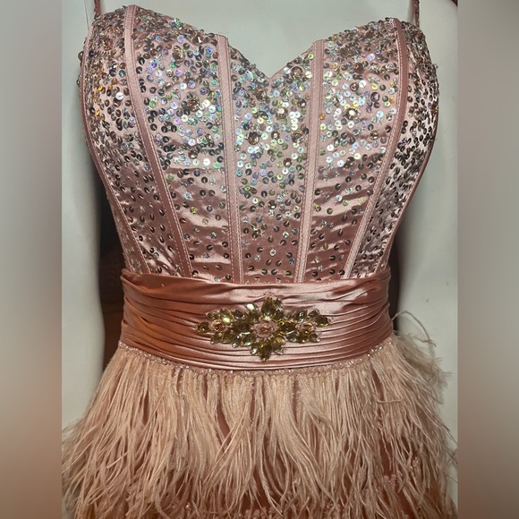 Pink sequin mini dress - Picture 2 of 5